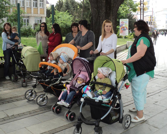 Майки в Силистра отново на мирен протест
