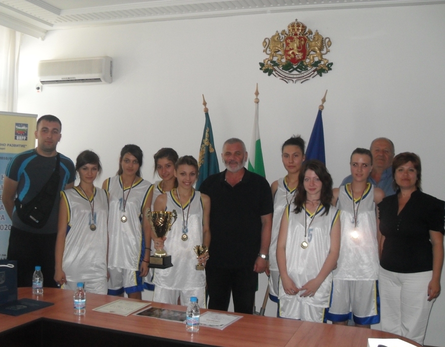 Девойките-шампиони по баскетбол на гости в Община Силистра