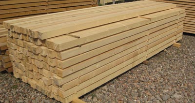 Дървен материал с неясен произход е намерен в двора на частен имот