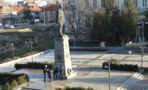 Предстои ремонт на паметника на Дочо Михайлов