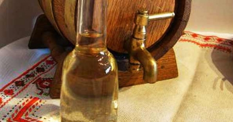 Откраднаха 40 литра ракия в село Сяново