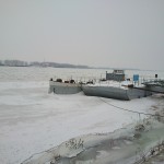 Река Дунав продължава да замръзва