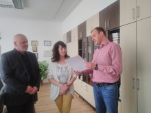 Млади хора получиха поздравления от РУ-Силистра